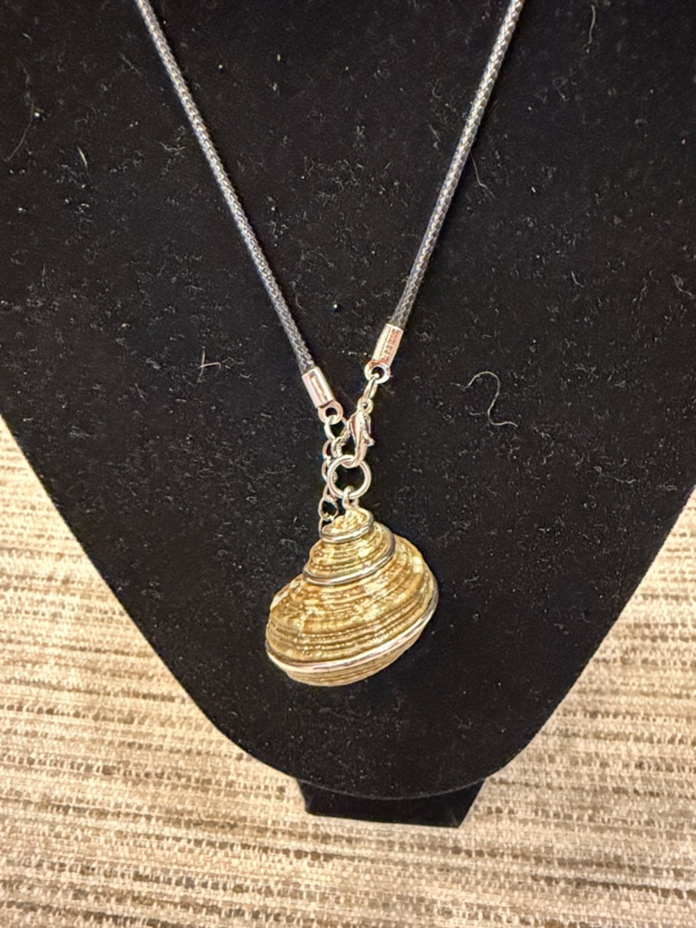 Handmade In Bali Sterling Silver Shell Pendant